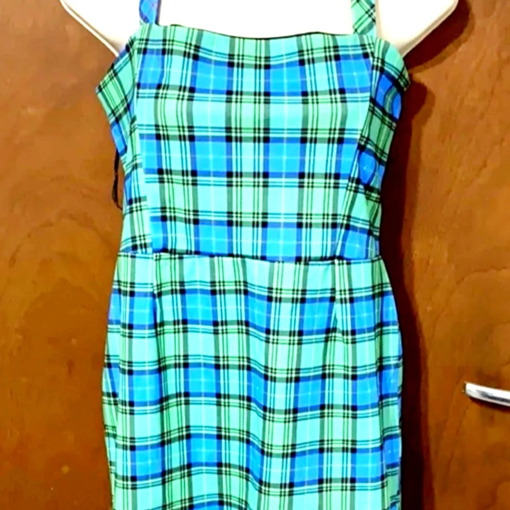 NWOT I Saw It First Blue & Green Tartan Pinafore Dress Size UK 12 - Picture 4 of 5